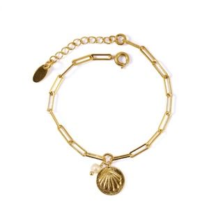 seashell bracelet